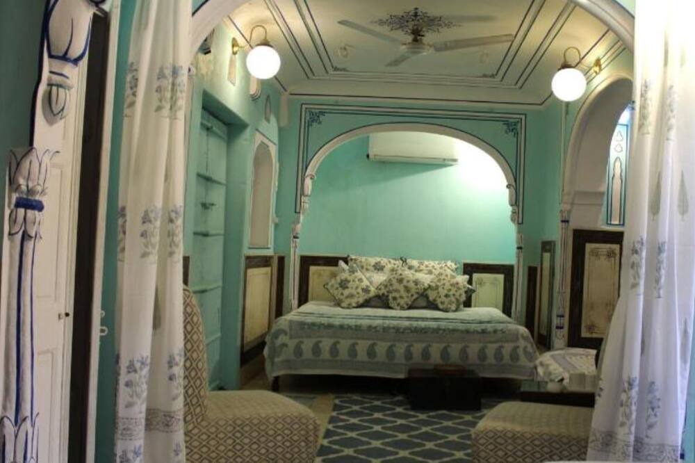 Photo of Bedroom in Pink City