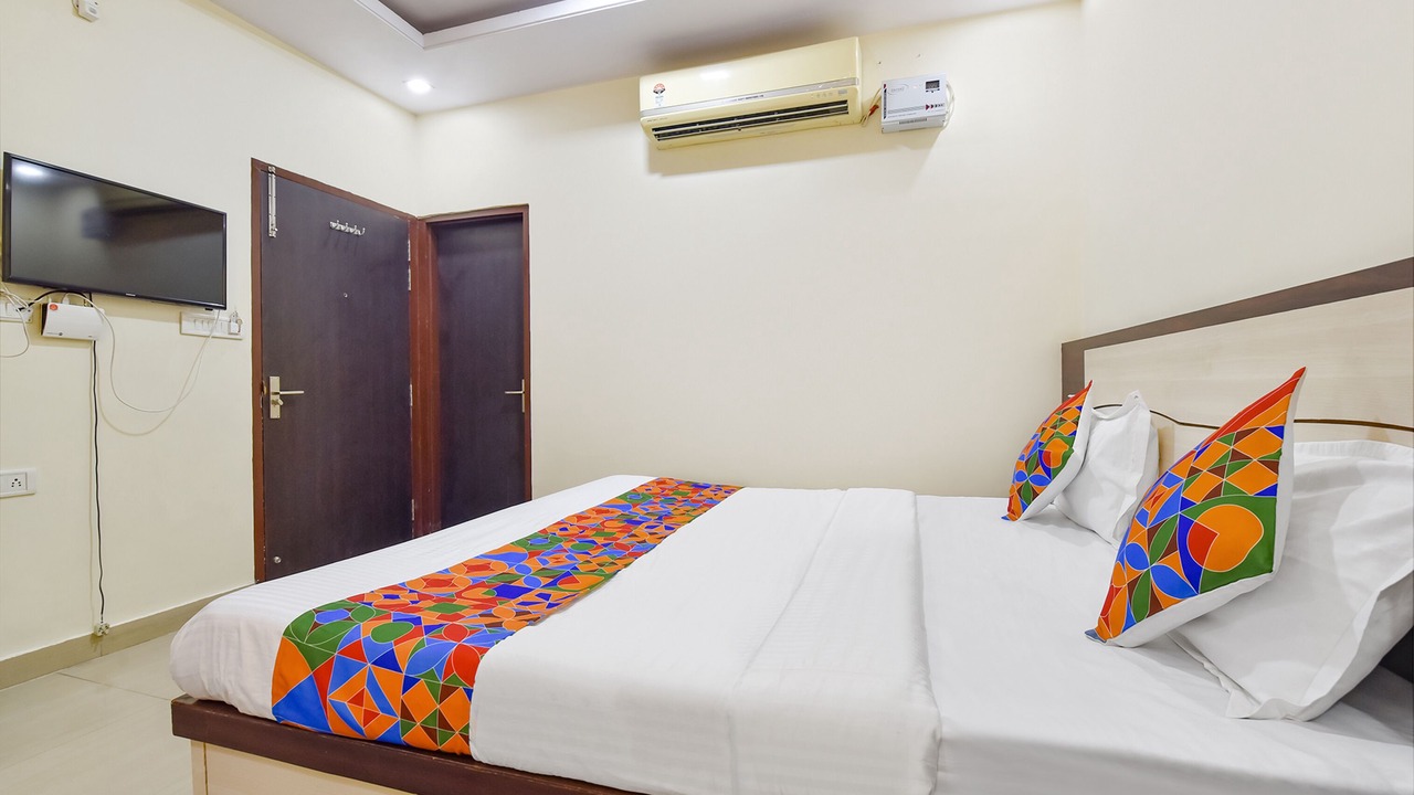 Photo of Bedroom in Raja Park