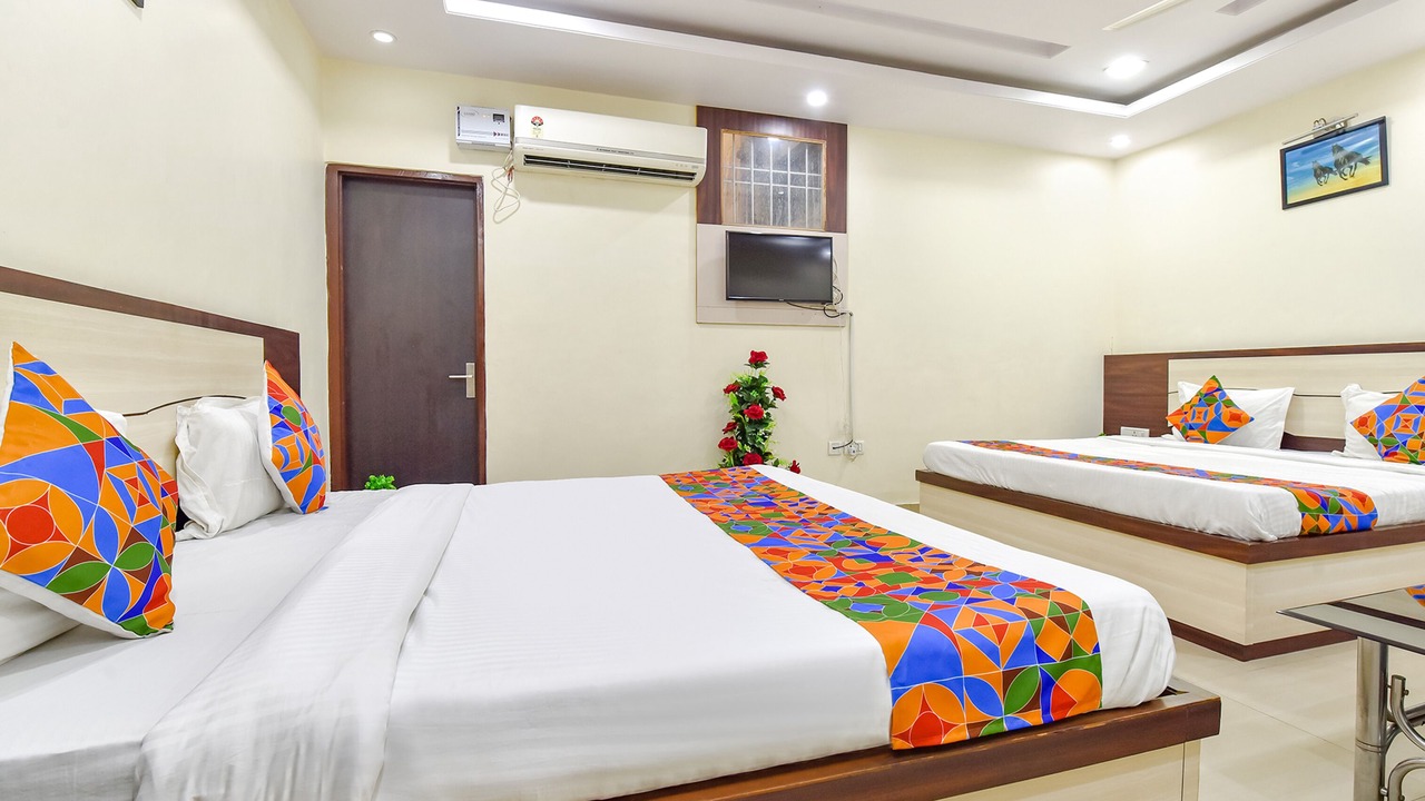 Photo of Bedroom in Raja Park