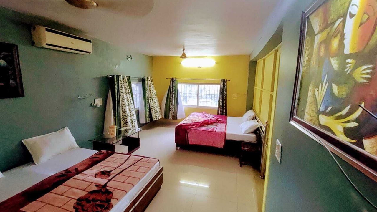 Photo of Bedroom in Mount Abu