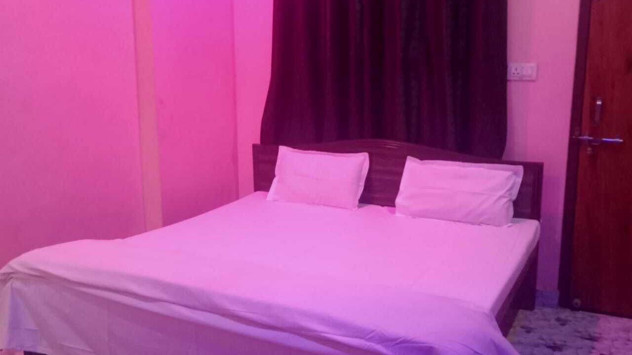 Photo of Bedroom in Naini