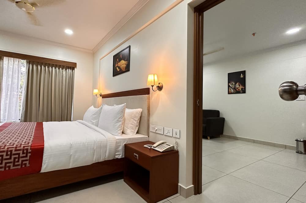 Photo of Bedroom in Thampanoor