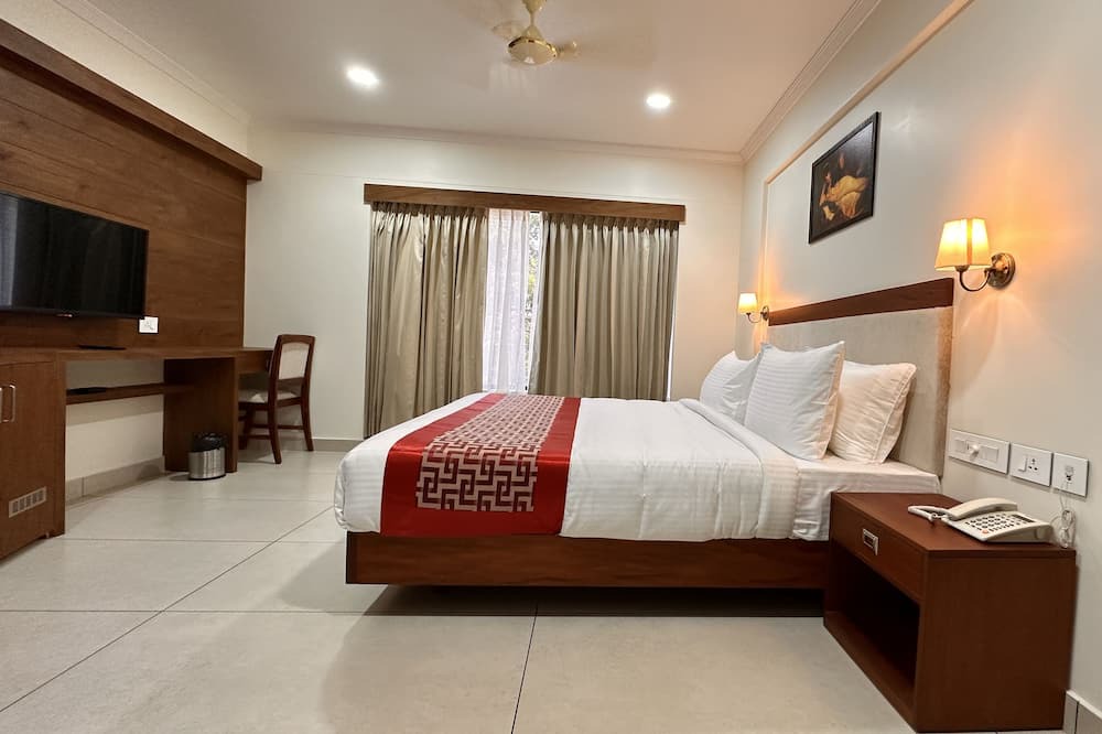 Photo of Bedroom in Thampanoor