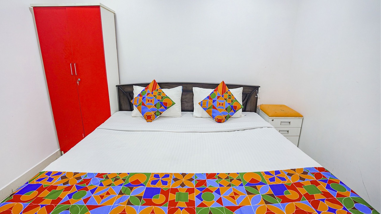Photo of Bedroom in Royapettah