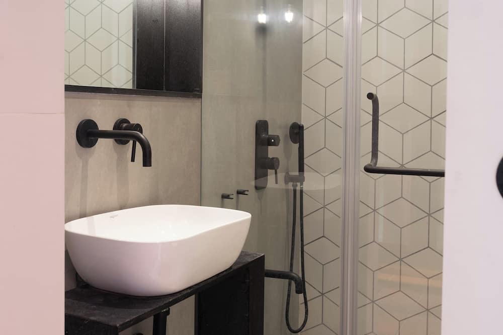 Photo of Bathroom in Dumas