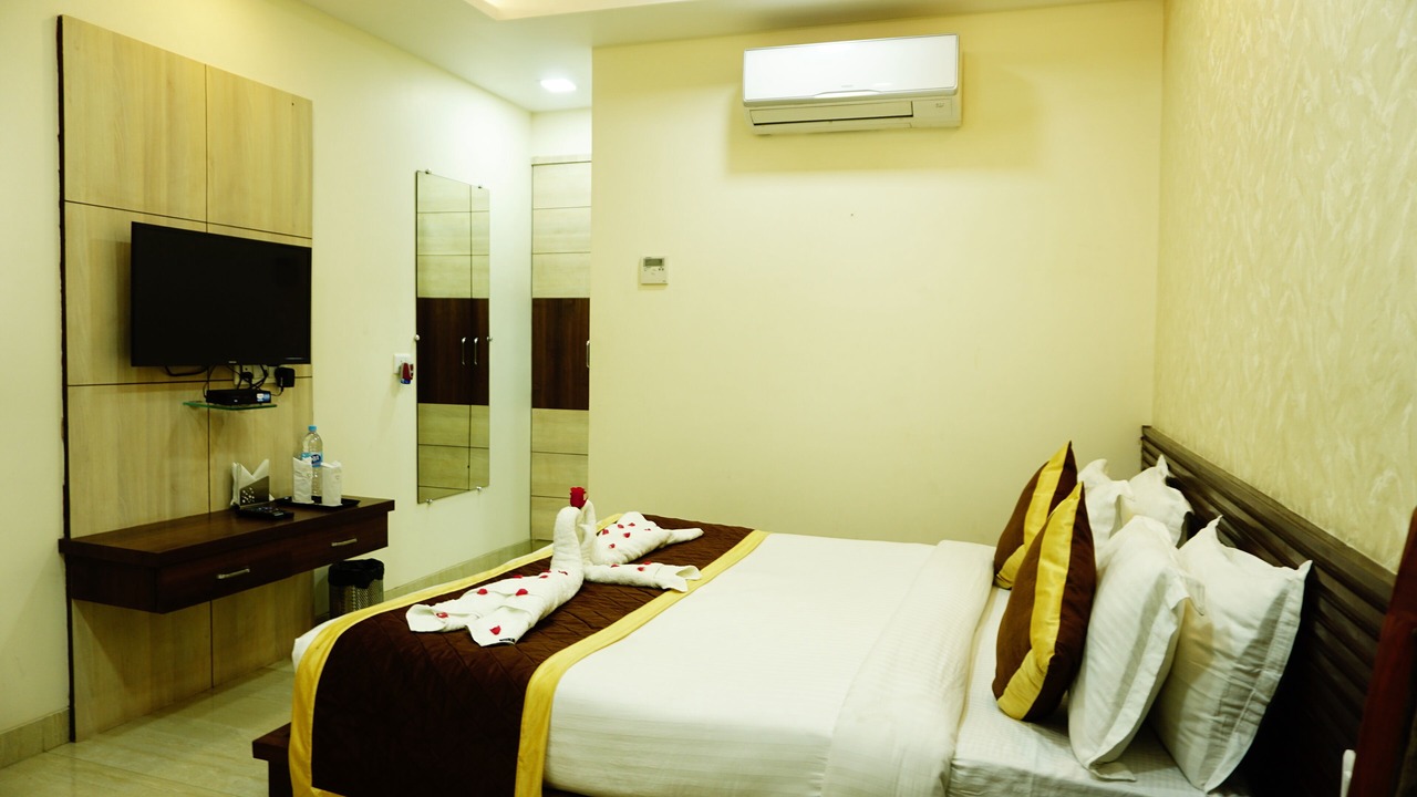 Photo of Bedroom in Deoria