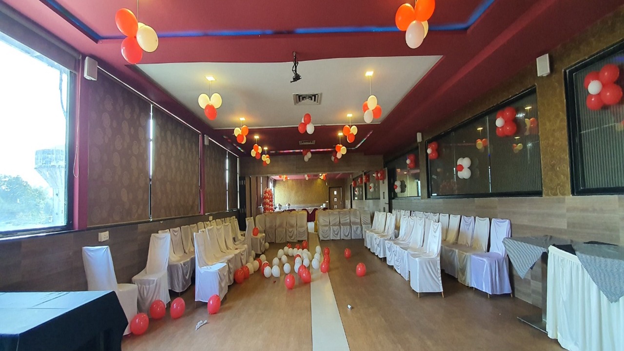 Photo of Others in Anand