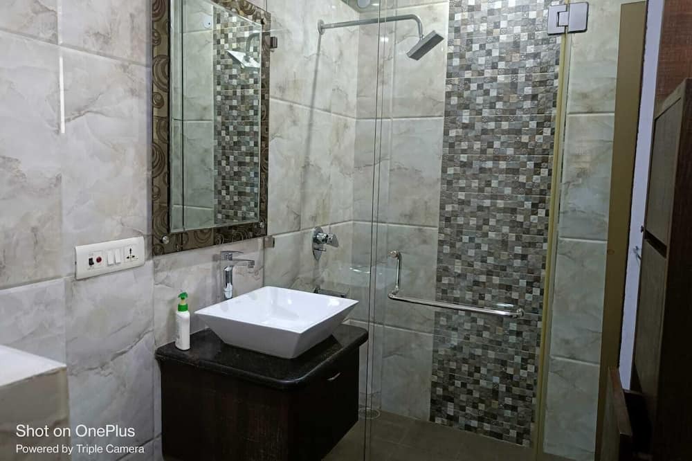 Photo of Bathroom in Pashim Vihar