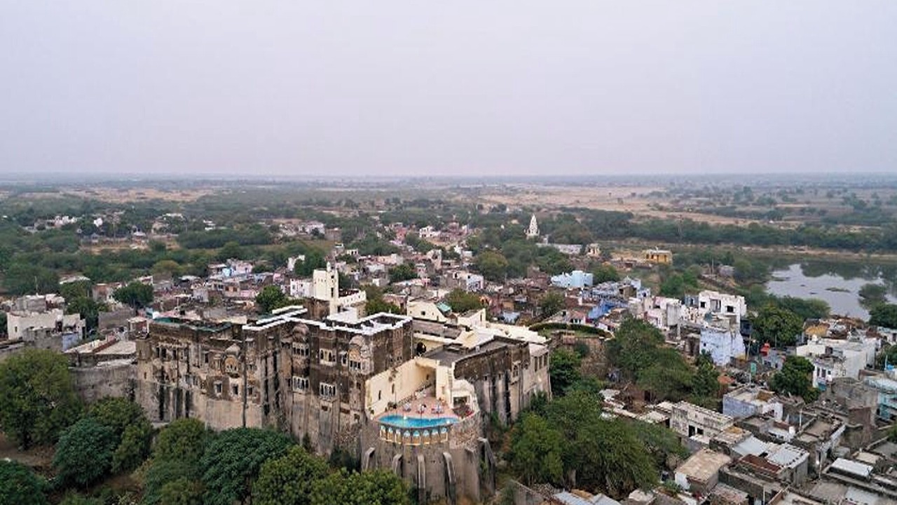 Photo of Others in Bhinai