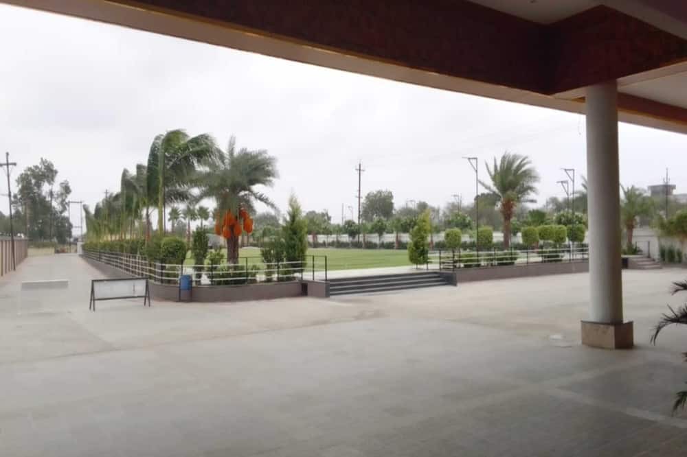 Photo of Outdoor in Jaora