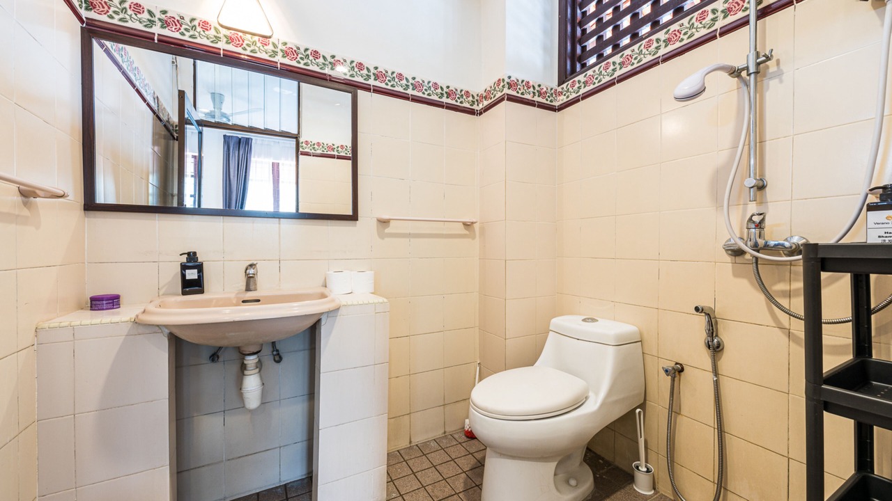 Photo of Bathroom in Kampung Datuk Keramat