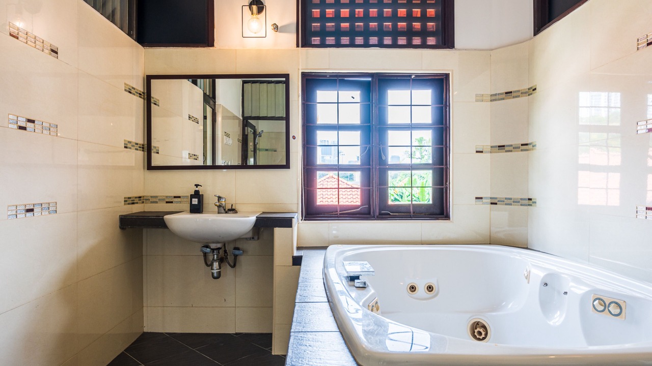 Photo of Bathroom in Kampung Datuk Keramat