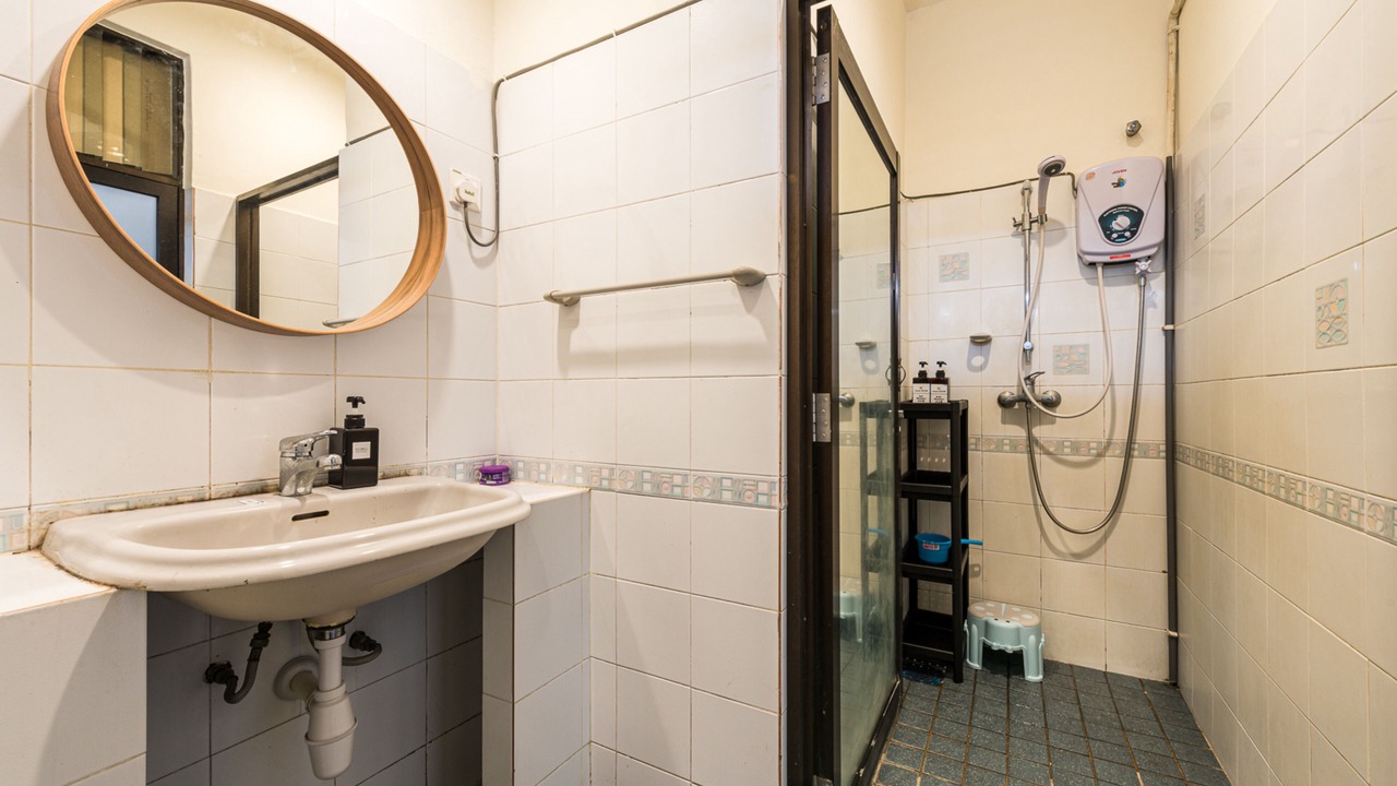 Photo of Bathroom in Kampung Datuk Keramat