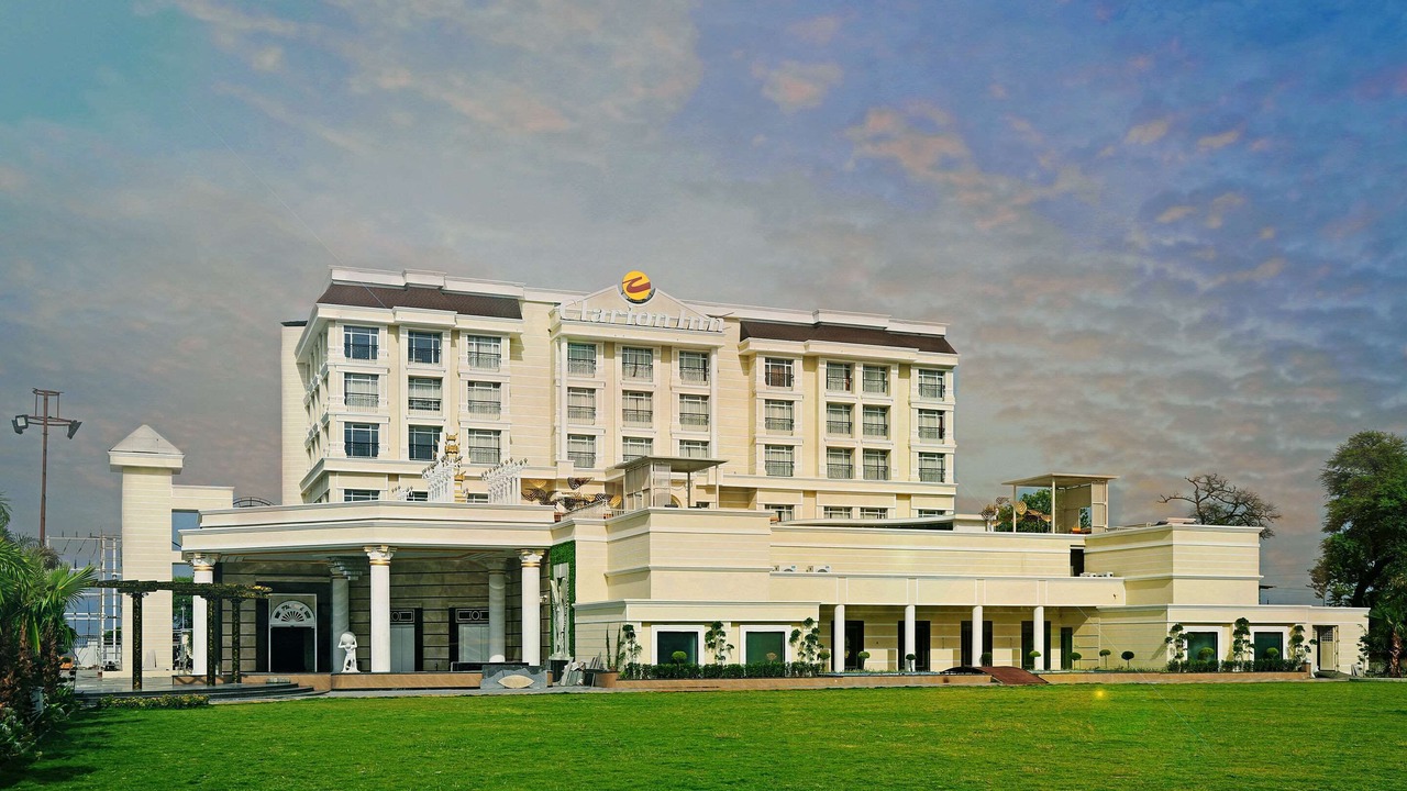 Photo of Outdoor in Sanwer