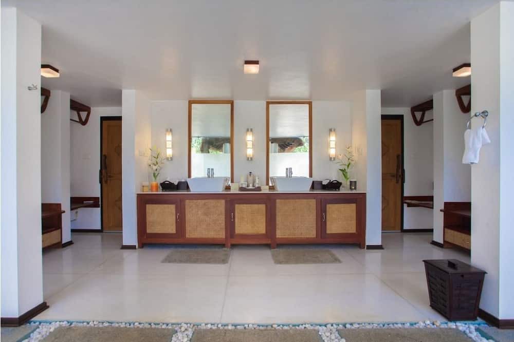 Photo of Bathroom in Mararikkulam North