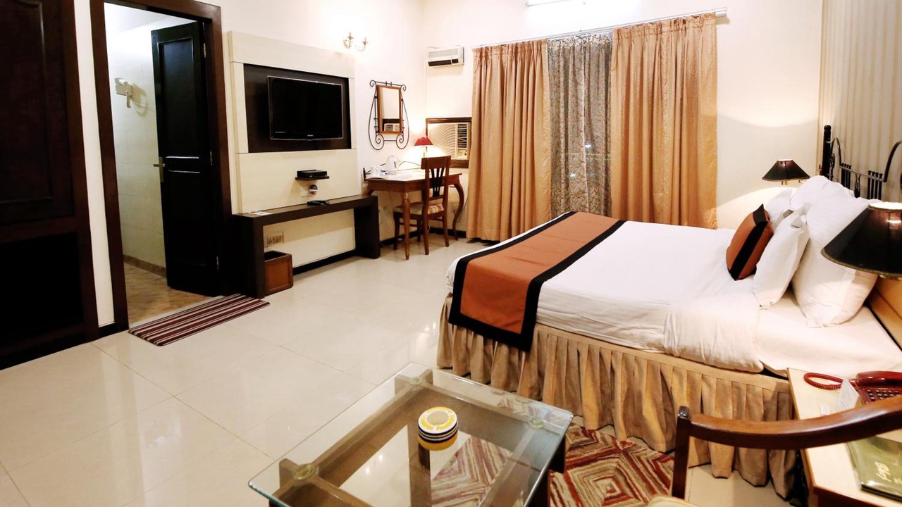 Photo of Bedroom in Civil Lines