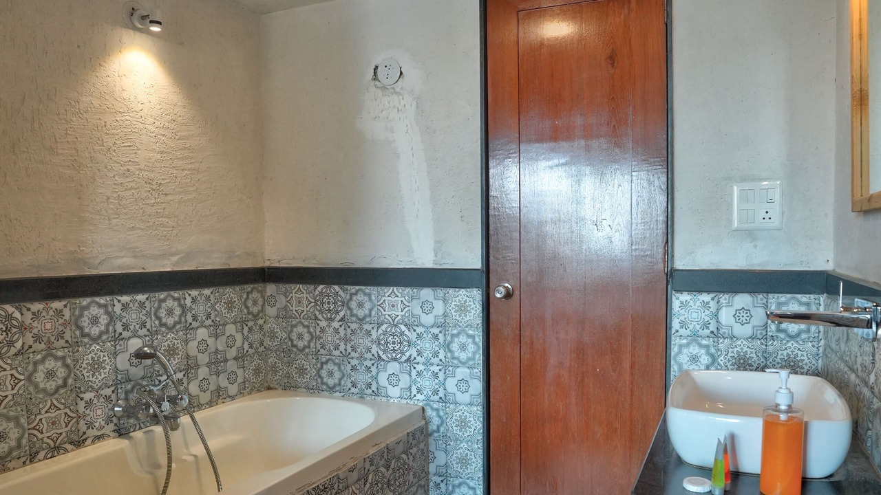 Photo of Bathroom in Gauravaddo