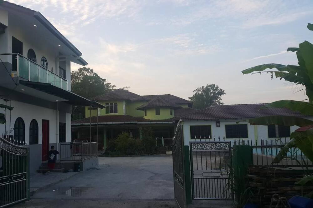 Photo of Outdoor in Merbau Sempak