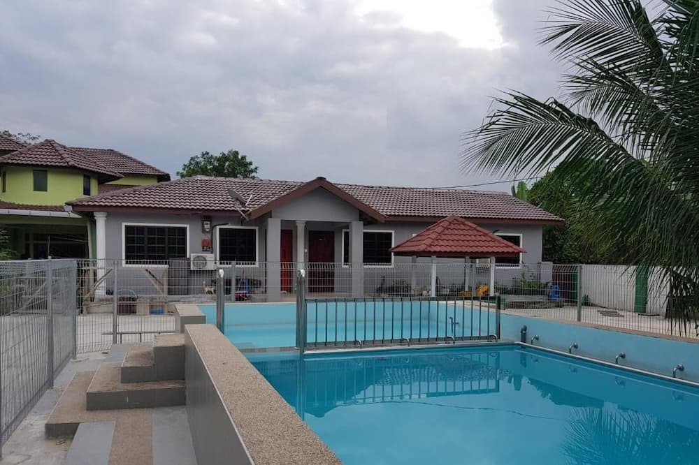 Photo of Outdoor in Merbau Sempak