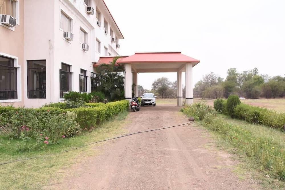 Photo of Outdoor in Khurai