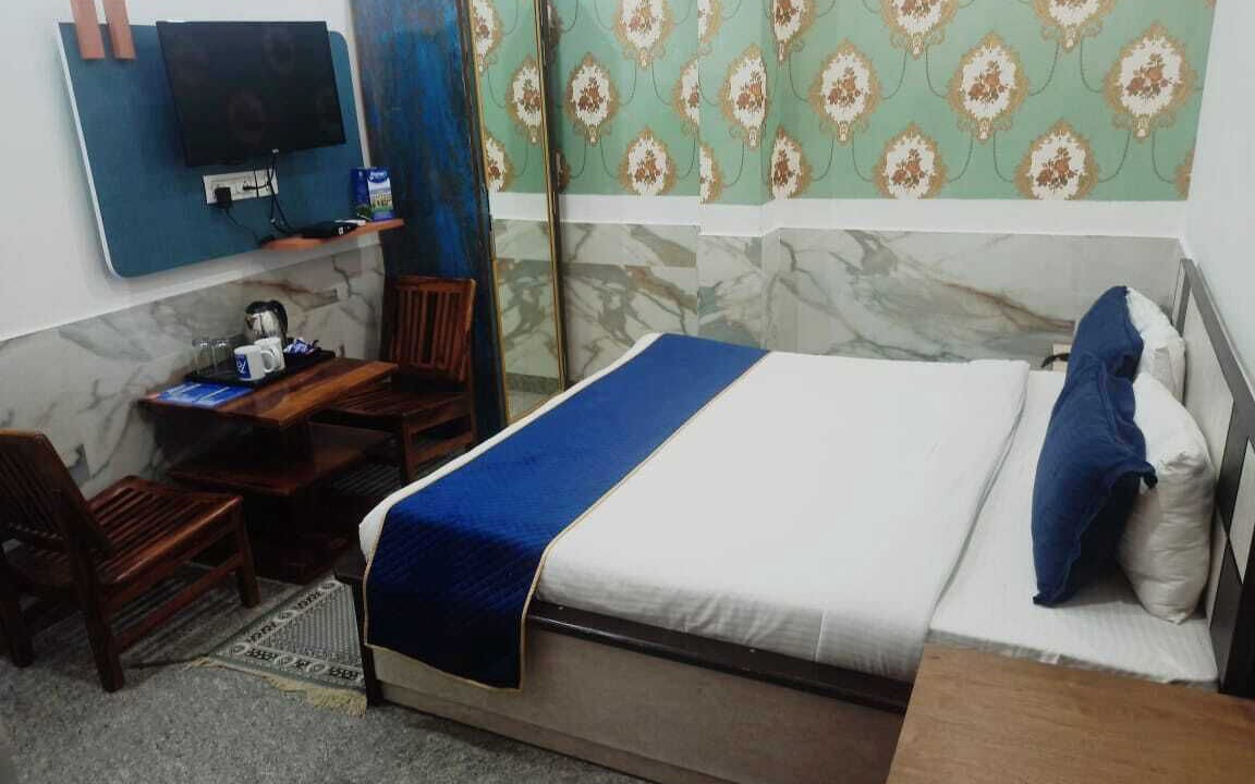 Photo of Bedroom in Tonk Road