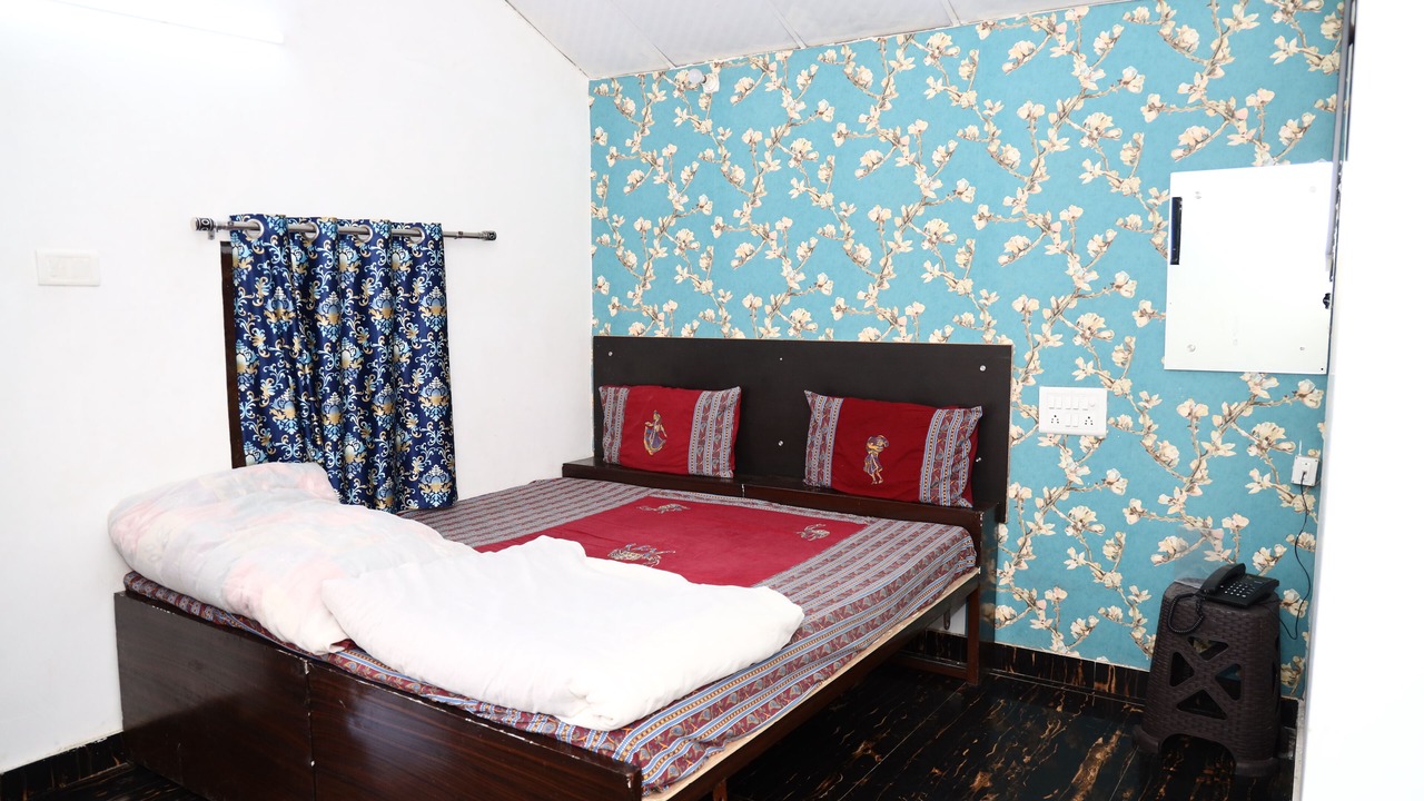 Photo of Bedroom in Tonk Road