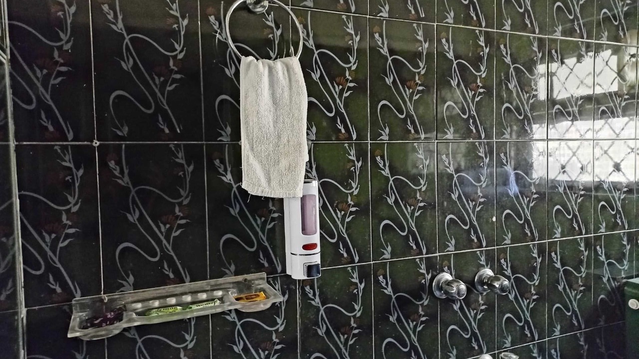 Photo of Bathroom in Lansdowne
