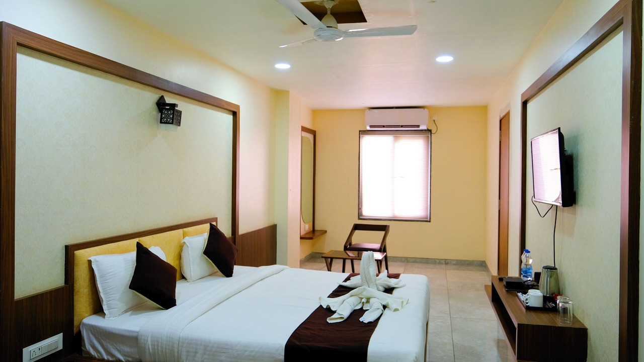 Photo of Bedroom in Rajpipla