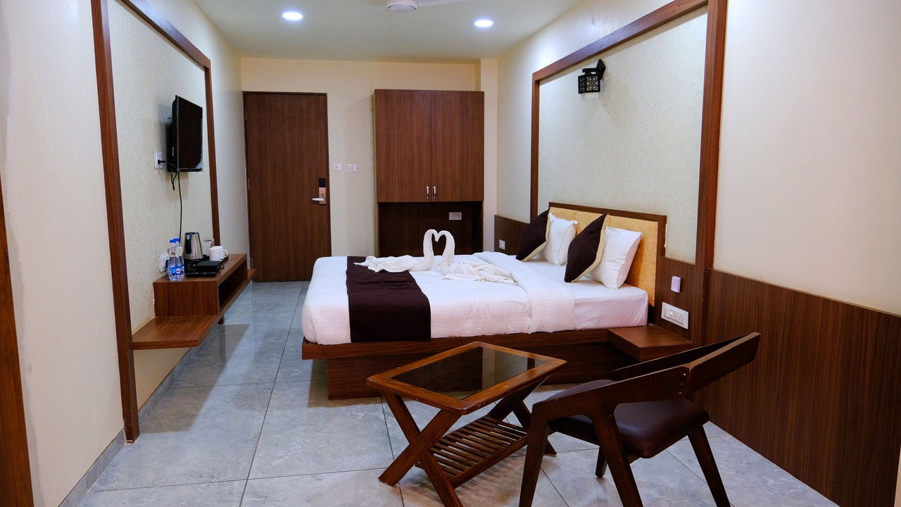 Photo of Bedroom in Rajpipla
