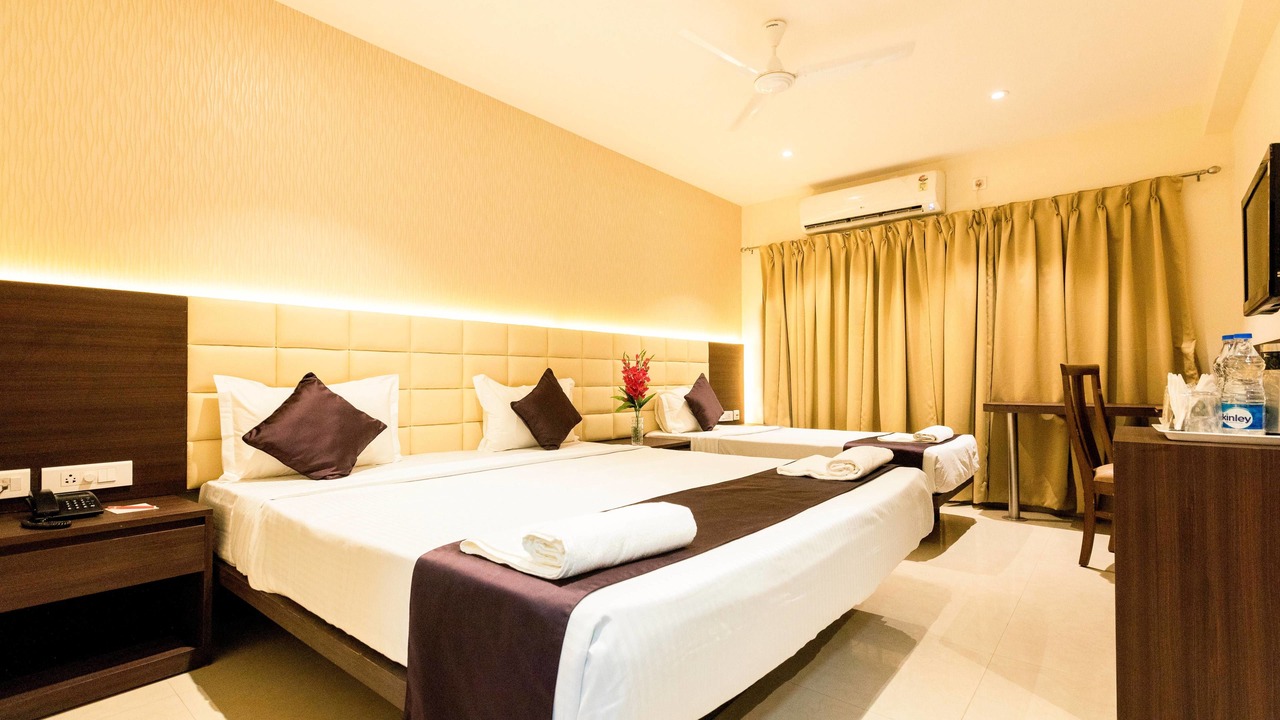 Photo of Bedroom in Alipur