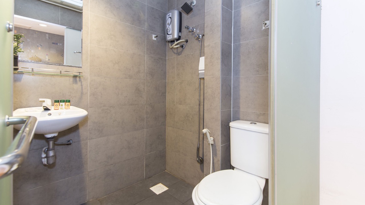 Photo of Bathroom in Maluri