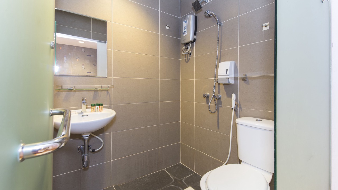 Photo of Bathroom in Maluri