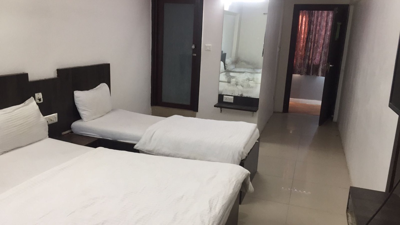 Photo of Bedroom in Thaltej