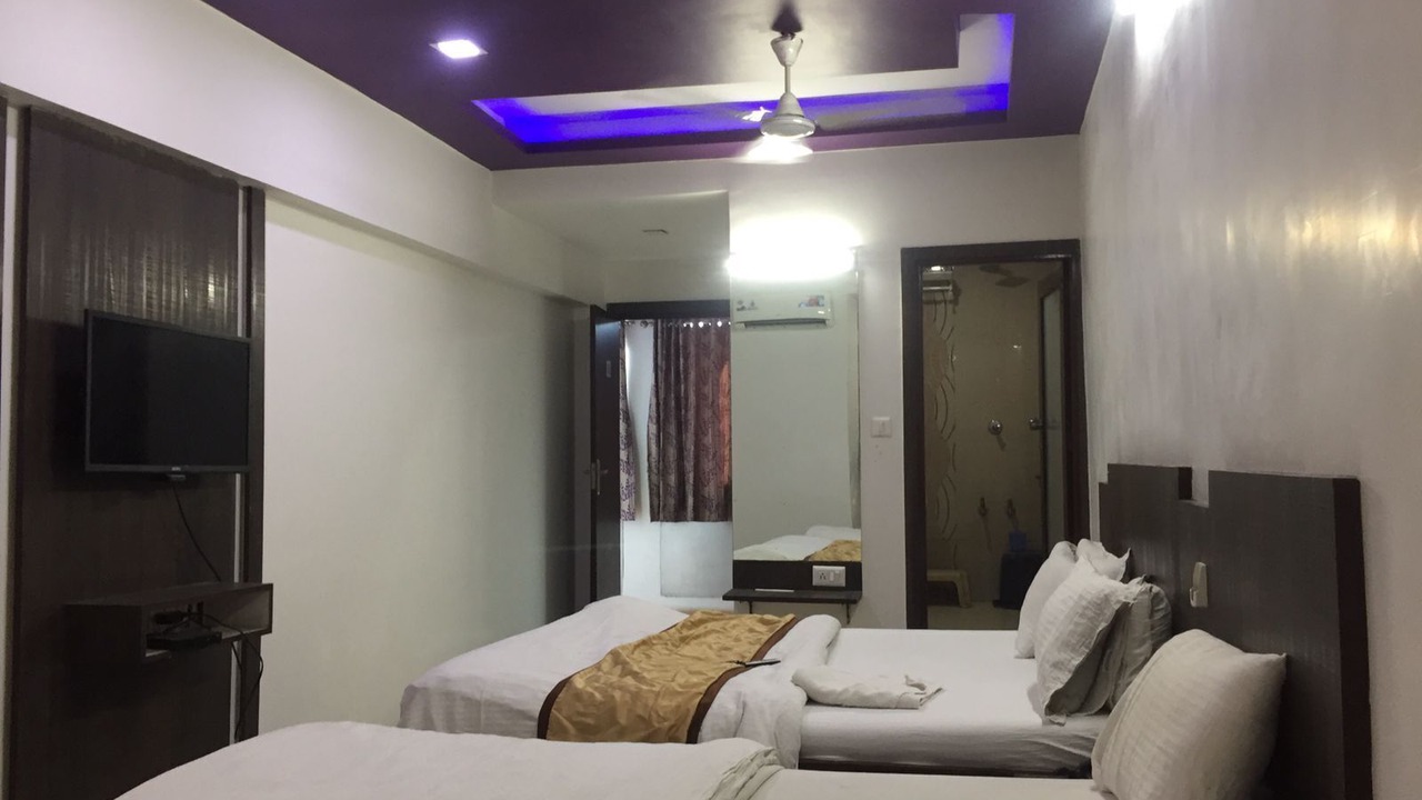 Photo of Bedroom in Thaltej