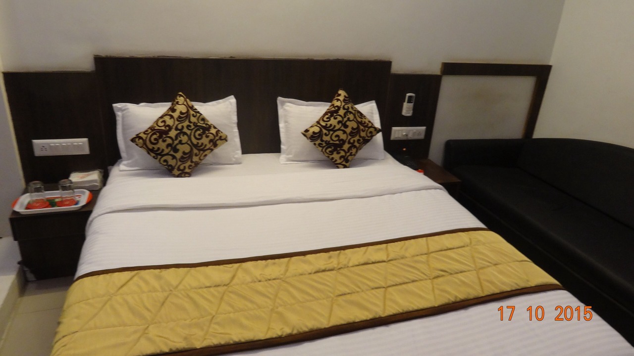 Photo of Bedroom in Thaltej