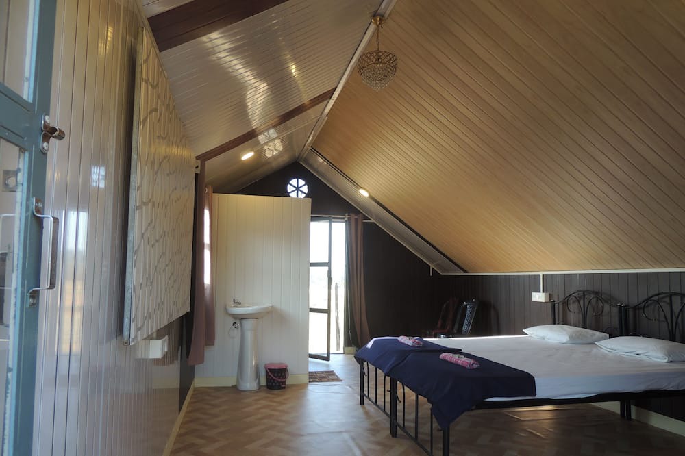Photo of Bedroom in Timbholi