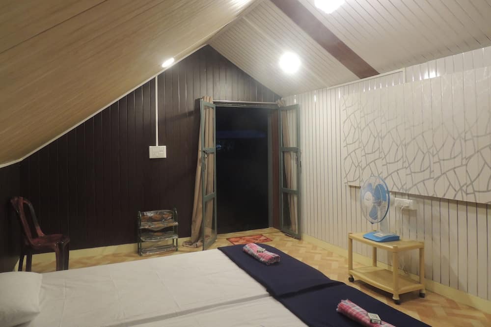 Photo of Bedroom in Timbholi