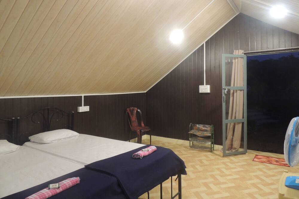 Photo of Bedroom in Timbholi