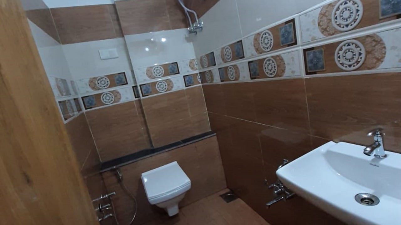 Photo of Bathroom in Anand