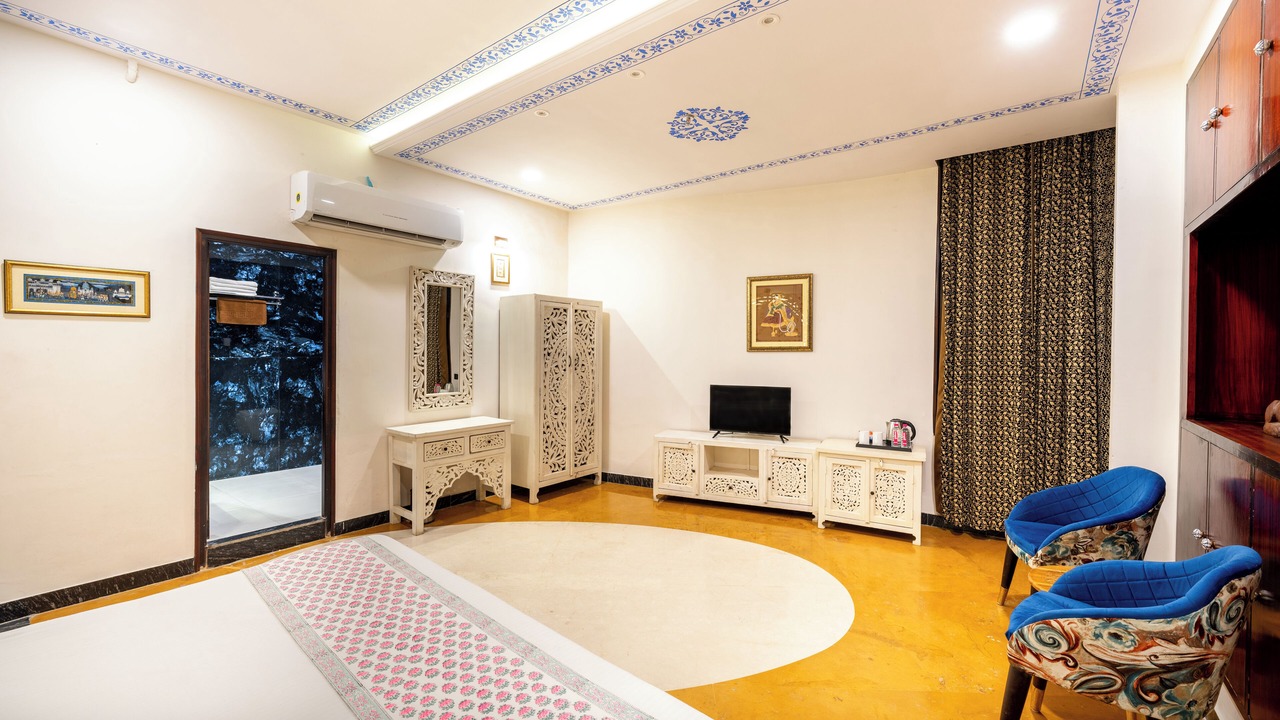 Photo of Bedroom in Mali Colony