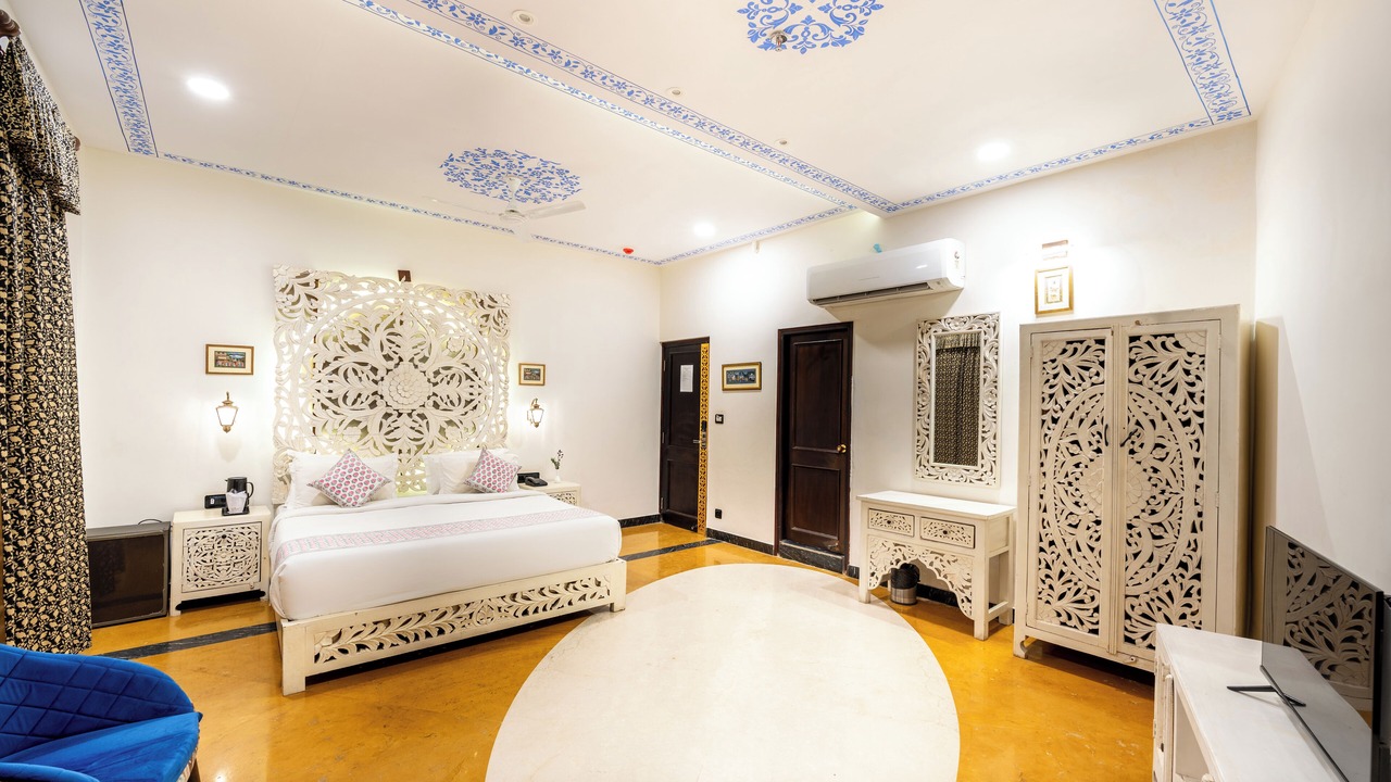 Photo of Bedroom in Mali Colony