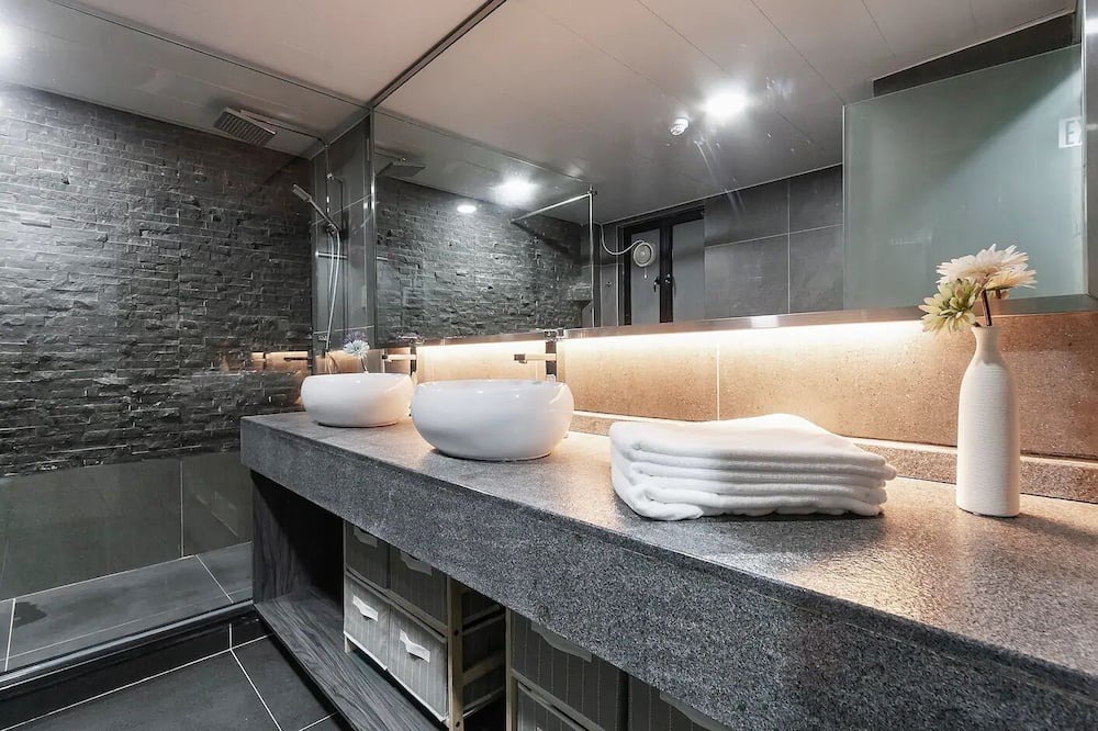Photo of Bathroom in Tsim Sha Tsui