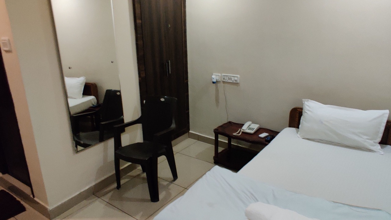 Photo of Bedroom in Warangal