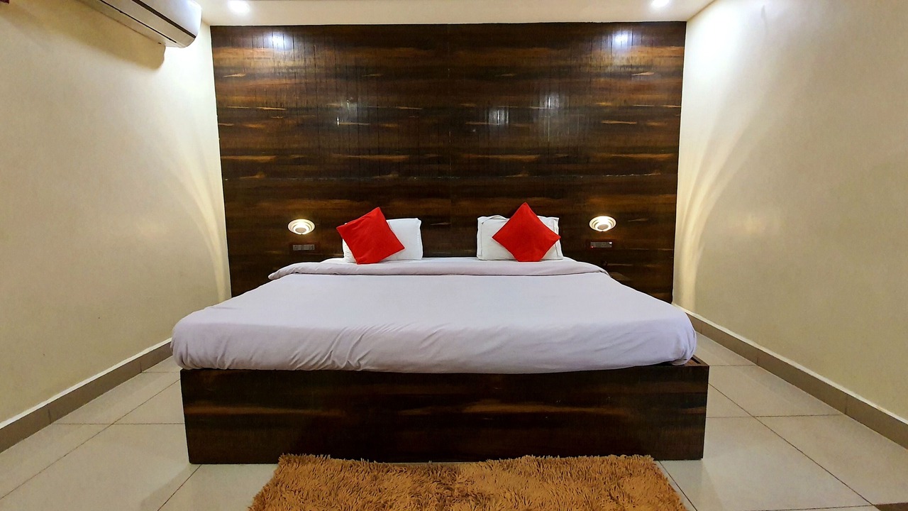 Photo of Bedroom in Warangal