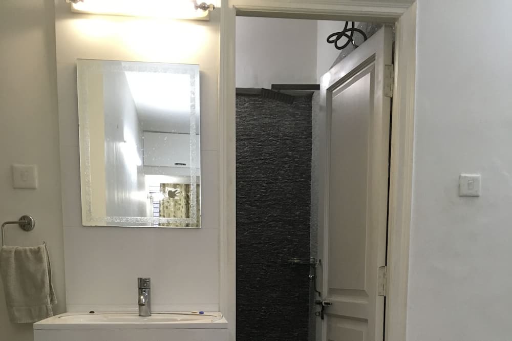 Photo of Bathroom in Lanka