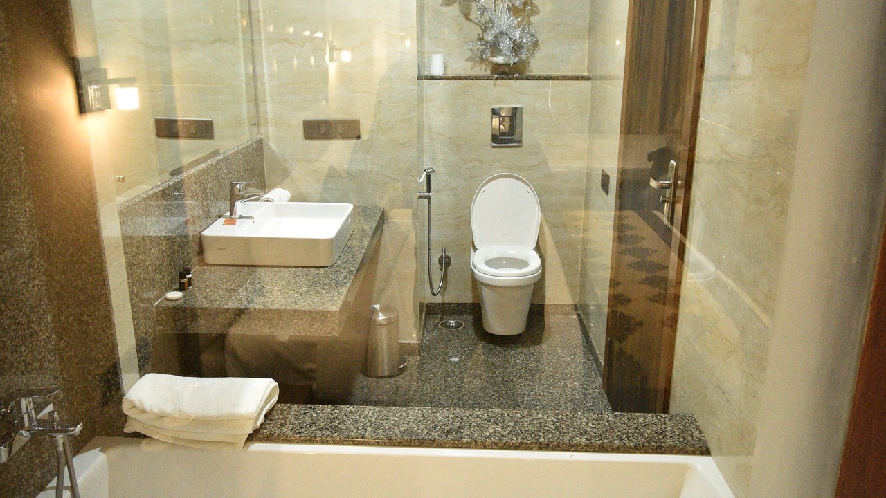 Photo of Bathroom in Tonk Road