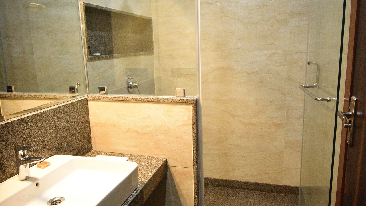 Photo of Bathroom in Tonk Road