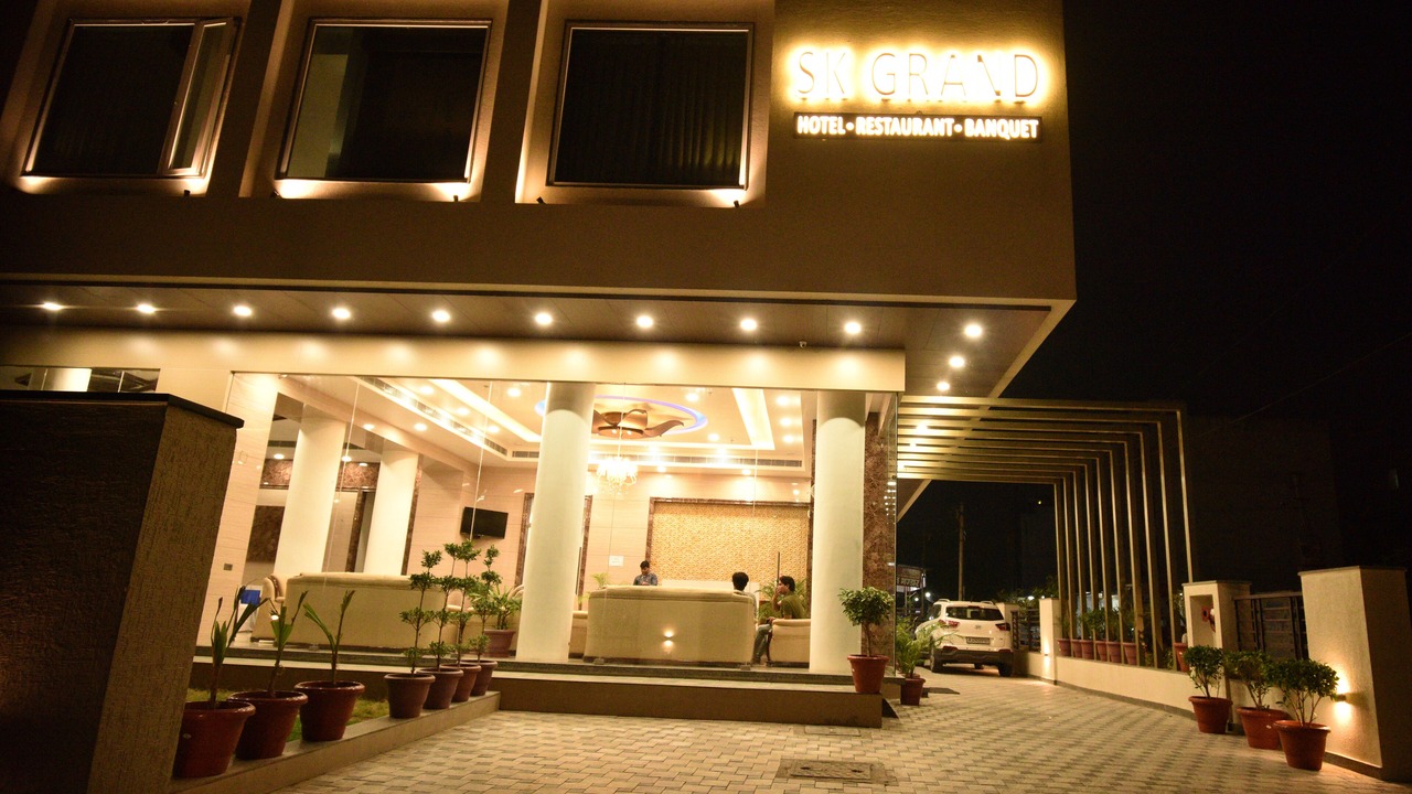 Photo of Outdoor in Tonk Road