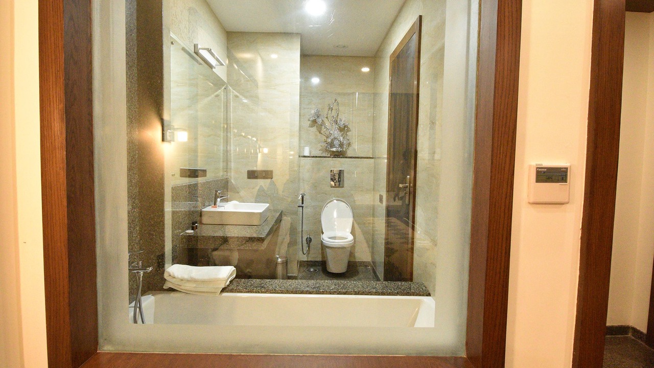 Photo of Bathroom in Tonk Road