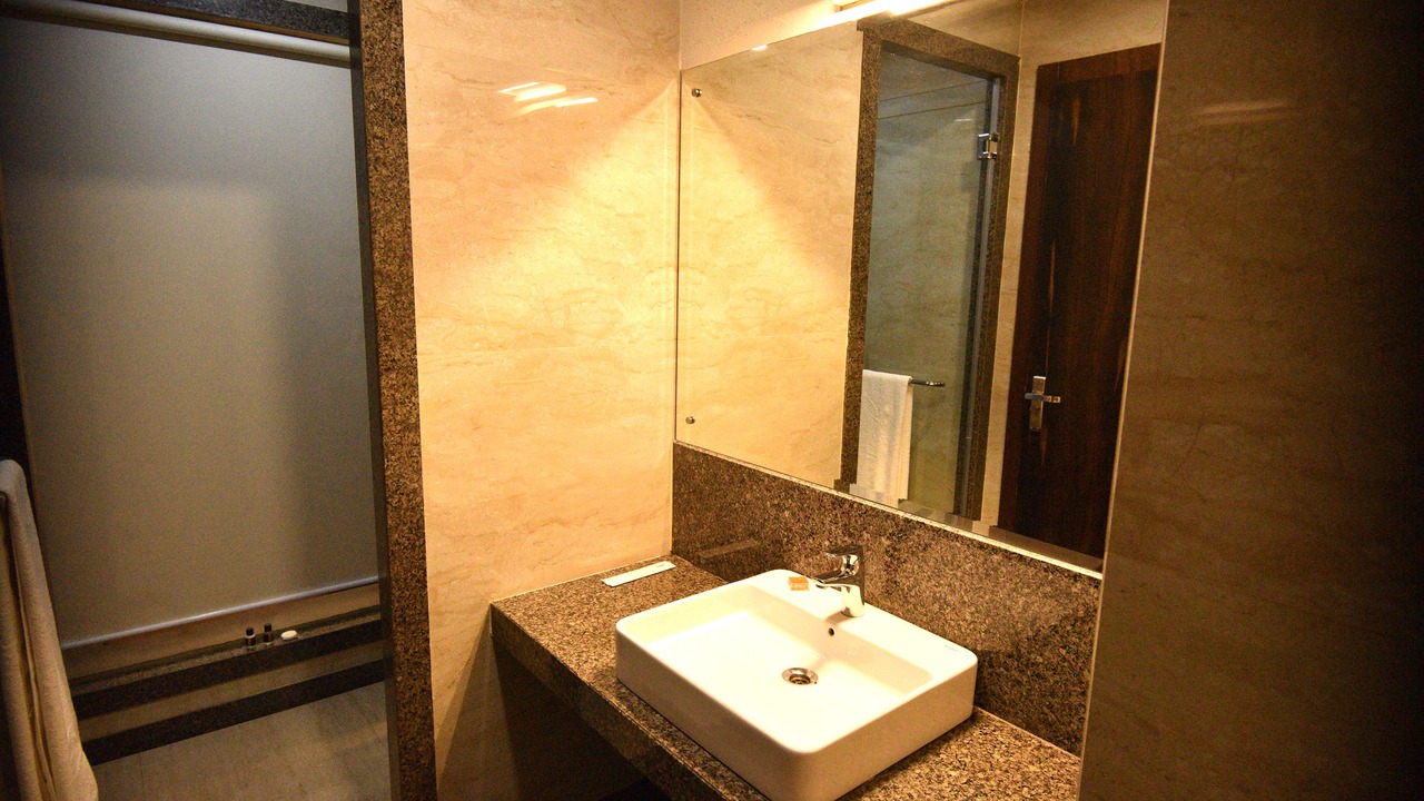 Photo of Bathroom in Tonk Road